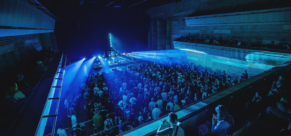 Dekmantel aan 't IJ (photo Bart Heemskerk)